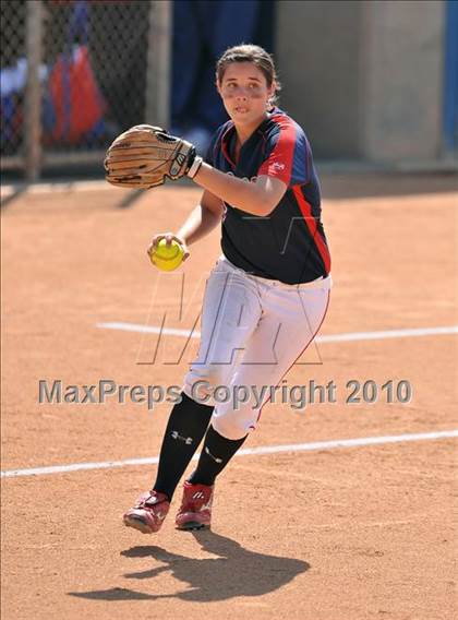 Thumbnail 3 in La Salle vs. Marymount (CIF SS D6 Final) photogallery.