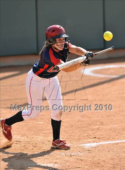 Thumbnail 3 in La Salle vs. Marymount (CIF SS D6 Final) photogallery.