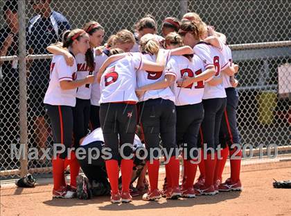 Thumbnail 3 in La Salle vs. Marymount (CIF SS D6 Final) photogallery.