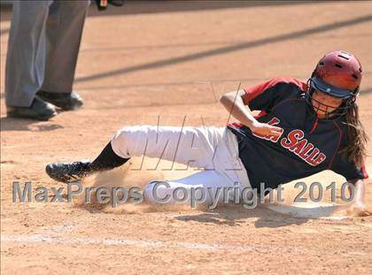 Thumbnail 2 in La Salle vs. Marymount (CIF SS D6 Final) photogallery.