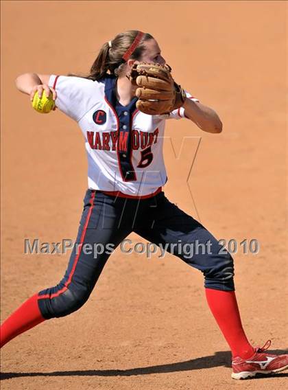 Thumbnail 1 in La Salle vs. Marymount (CIF SS D6 Final) photogallery.
