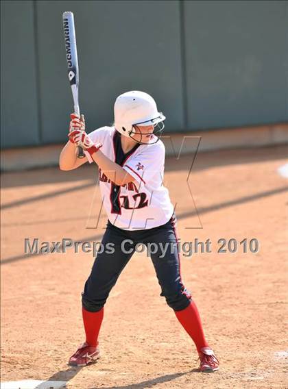 Thumbnail 3 in La Salle vs. Marymount (CIF SS D6 Final) photogallery.