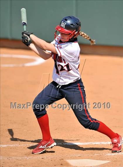 Thumbnail 2 in La Salle vs. Marymount (CIF SS D6 Final) photogallery.