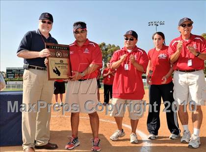 Thumbnail 2 in La Salle vs. Marymount (CIF SS D6 Final) photogallery.