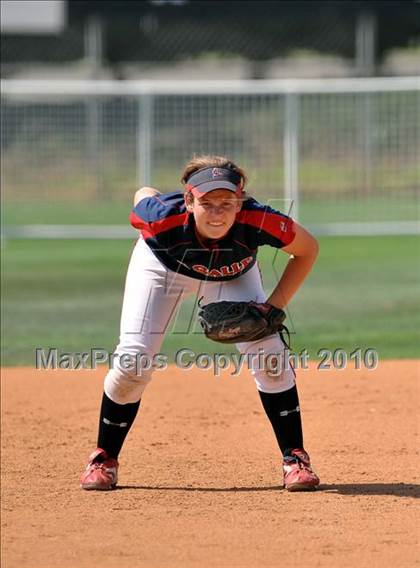 Thumbnail 1 in La Salle vs. Marymount (CIF SS D6 Final) photogallery.