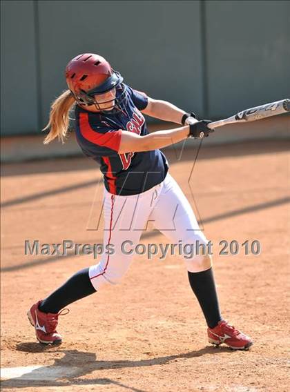 Thumbnail 3 in La Salle vs. Marymount (CIF SS D6 Final) photogallery.