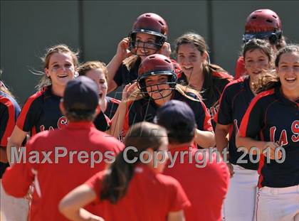 Thumbnail 2 in La Salle vs. Marymount (CIF SS D6 Final) photogallery.