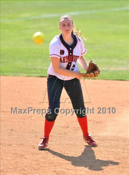 Thumbnail 2 in La Salle vs. Marymount (CIF SS D6 Final) photogallery.
