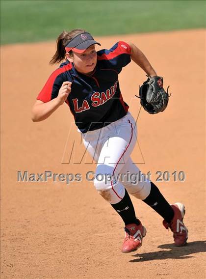Thumbnail 1 in La Salle vs. Marymount (CIF SS D6 Final) photogallery.