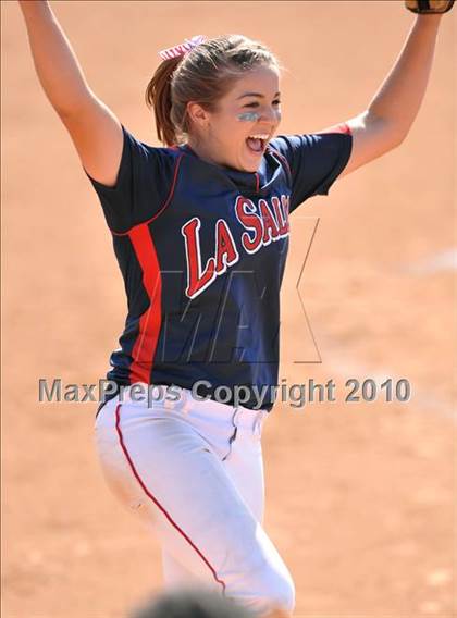 Thumbnail 1 in La Salle vs. Marymount (CIF SS D6 Final) photogallery.