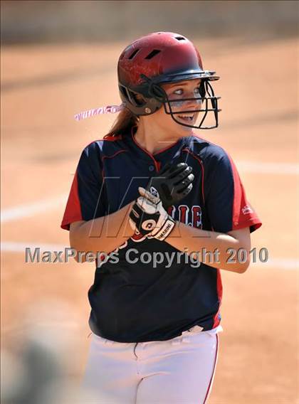 Thumbnail 1 in La Salle vs. Marymount (CIF SS D6 Final) photogallery.