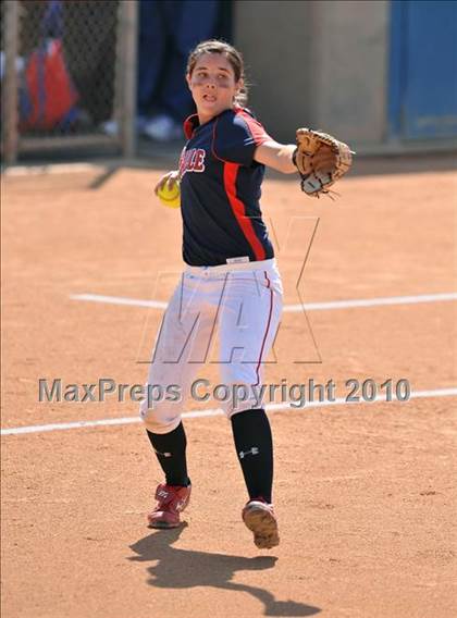 Thumbnail 3 in La Salle vs. Marymount (CIF SS D6 Final) photogallery.