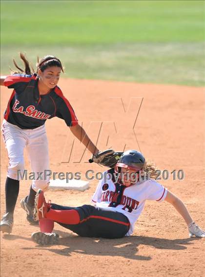 Thumbnail 2 in La Salle vs. Marymount (CIF SS D6 Final) photogallery.