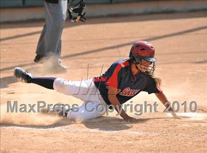 Thumbnail 1 in La Salle vs. Marymount (CIF SS D6 Final) photogallery.