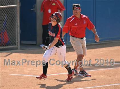 Thumbnail 2 in La Salle vs. Marymount (CIF SS D6 Final) photogallery.