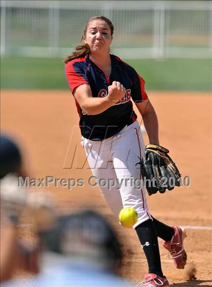Thumbnail 3 in La Salle vs. Marymount (CIF SS D6 Final) photogallery.