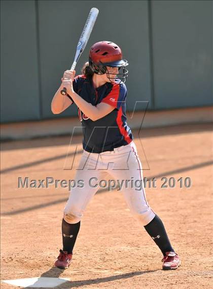 Thumbnail 2 in La Salle vs. Marymount (CIF SS D6 Final) photogallery.