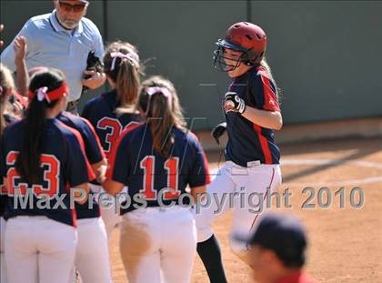 Thumbnail 2 in La Salle vs. Marymount (CIF SS D6 Final) photogallery.