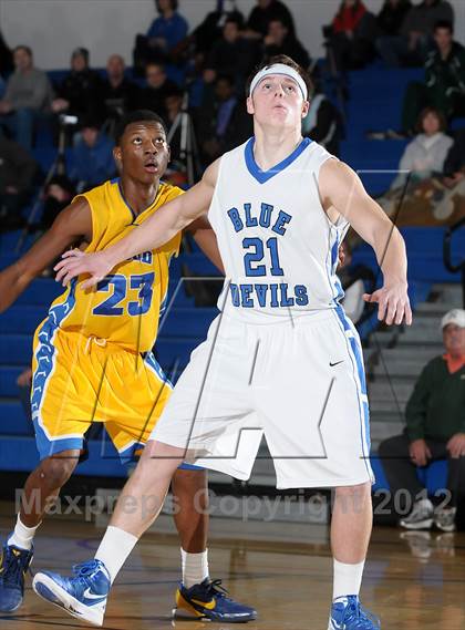Thumbnail 3 in Wood vs. Davis (Les Curry Invitational) photogallery.