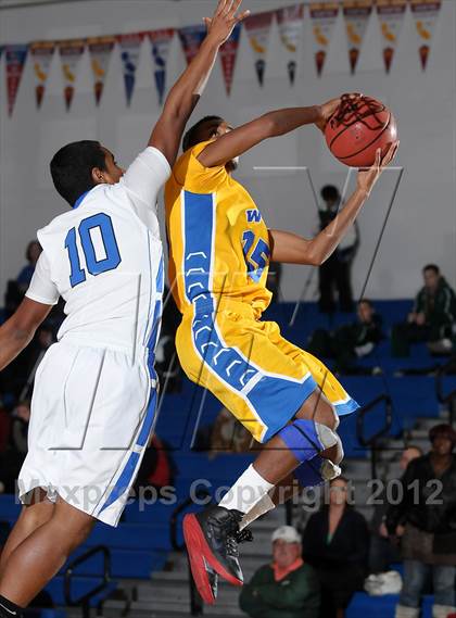 Thumbnail 2 in Wood vs. Davis (Les Curry Invitational) photogallery.