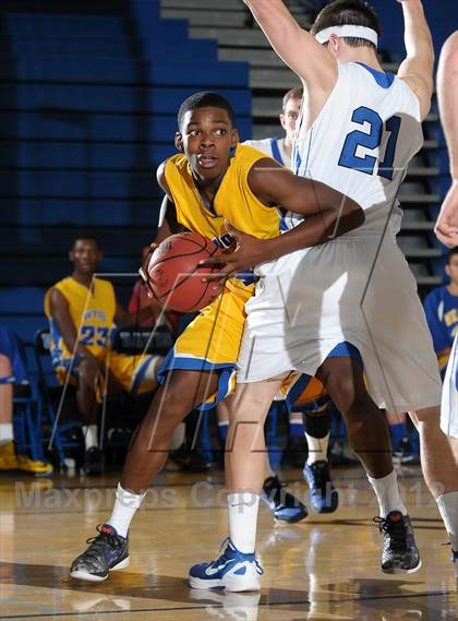 Thumbnail 2 in Wood vs. Davis (Les Curry Invitational) photogallery.