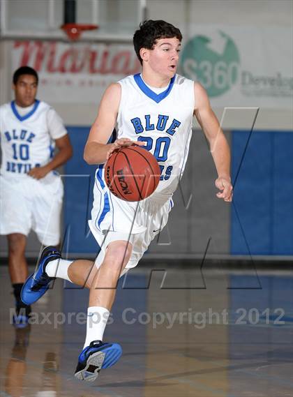 Thumbnail 2 in Wood vs. Davis (Les Curry Invitational) photogallery.