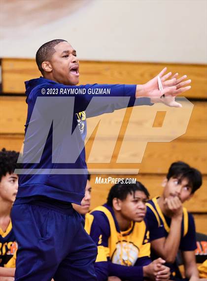Thumbnail 1 in Immanuel vs. Sunnyside photogallery.