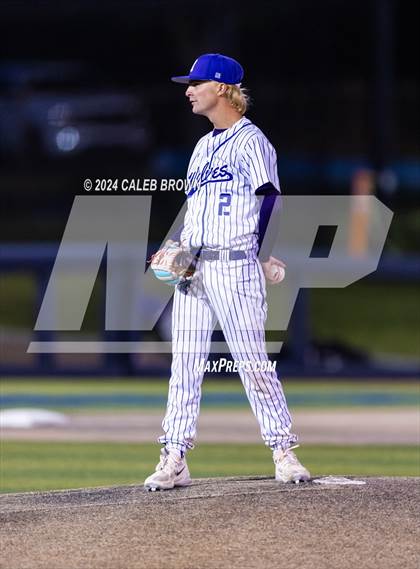 Thumbnail 3 in Lehi vs. Riverton (UHSAA 6A Bracket Play) photogallery.