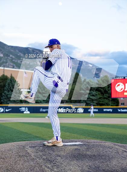 Thumbnail 2 in Lehi vs. Riverton (UHSAA 6A Bracket Play) photogallery.