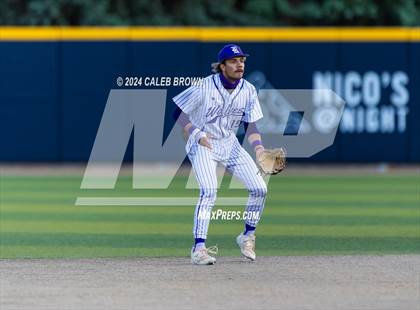Thumbnail 2 in Lehi vs. Riverton (UHSAA 6A Bracket Play) photogallery.