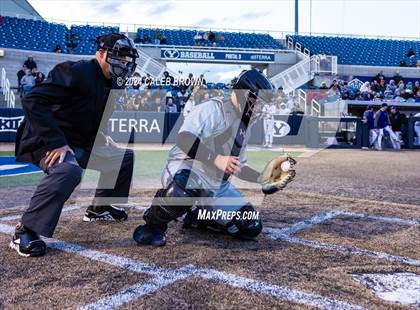 Thumbnail 3 in Lehi vs. Riverton (UHSAA 6A Bracket Play) photogallery.