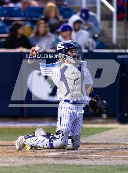 Thumbnail 2 in Lehi vs. Riverton (UHSAA 6A Bracket Play) photogallery.