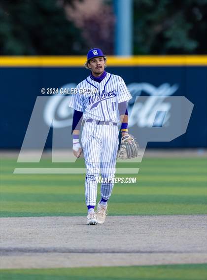 Thumbnail 2 in Lehi vs. Riverton (UHSAA 6A Bracket Play) photogallery.