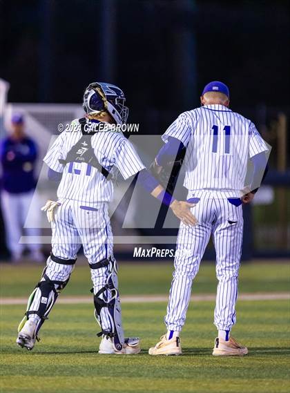 Thumbnail 2 in Lehi vs. Riverton (UHSAA 6A Bracket Play) photogallery.