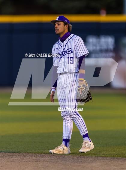 Thumbnail 3 in Lehi vs. Riverton (UHSAA 6A Bracket Play) photogallery.