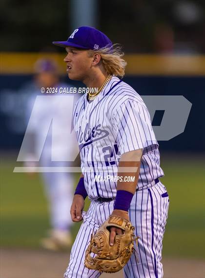 Thumbnail 1 in Lehi vs. Riverton (UHSAA 6A Bracket Play) photogallery.