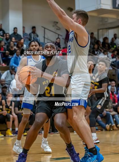 Thumbnail 2 in Moravian Prep vs. Word of God Christian Academy (Hoopstate MLK Classic - Kinston) photogallery.