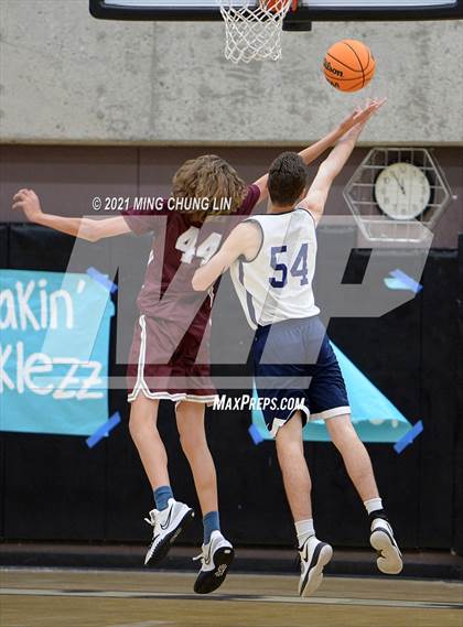 Thumbnail 2 in San Juan Hills vs. Laguna Beach (Aliso Niguel Classic) photogallery.