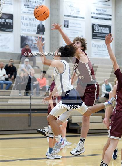 Thumbnail 2 in San Juan Hills vs. Laguna Beach (Aliso Niguel Classic) photogallery.