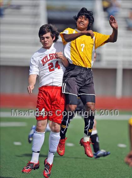 Thumbnail 2 in Kilgore vs Mt. Pleasant (Class 4A, Region II semifinal) photogallery.