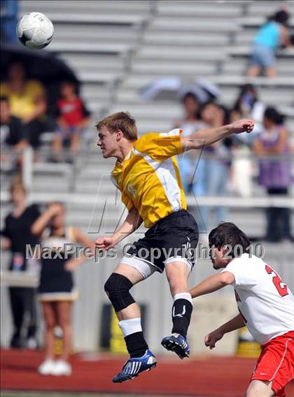 Thumbnail 2 in Kilgore vs Mt. Pleasant (Class 4A, Region II semifinal) photogallery.