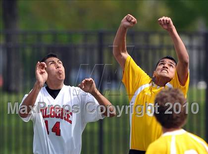 Thumbnail 2 in Kilgore vs Mt. Pleasant (Class 4A, Region II semifinal) photogallery.