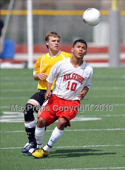 Thumbnail 1 in Kilgore vs Mt. Pleasant (Class 4A, Region II semifinal) photogallery.