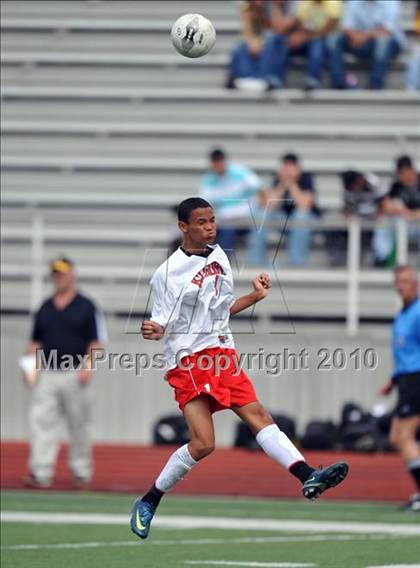 Thumbnail 1 in Kilgore vs Mt. Pleasant (Class 4A, Region II semifinal) photogallery.