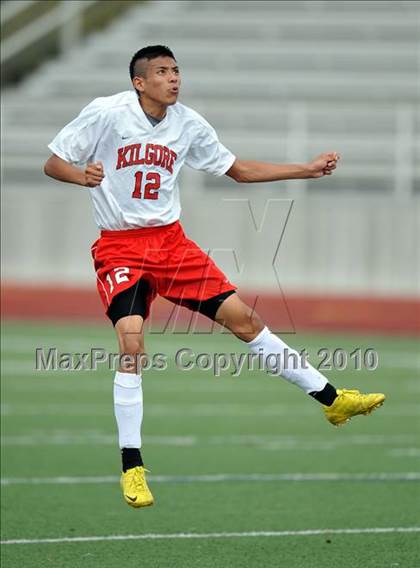 Thumbnail 3 in Kilgore vs Mt. Pleasant (Class 4A, Region II semifinal) photogallery.