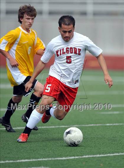 Thumbnail 2 in Kilgore vs Mt. Pleasant (Class 4A, Region II semifinal) photogallery.