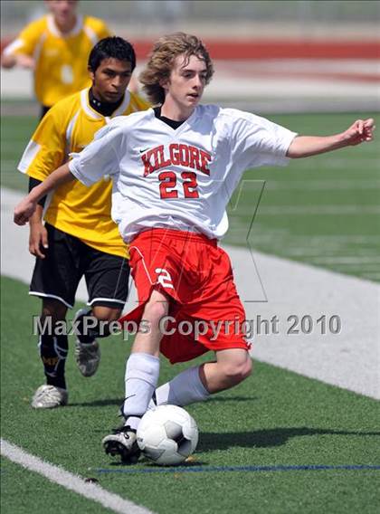 Thumbnail 3 in Kilgore vs Mt. Pleasant (Class 4A, Region II semifinal) photogallery.