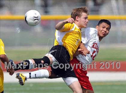 Thumbnail 3 in Kilgore vs Mt. Pleasant (Class 4A, Region II semifinal) photogallery.