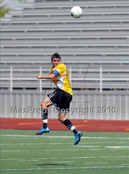Thumbnail 1 in Kilgore vs Mt. Pleasant (Class 4A, Region II semifinal) photogallery.