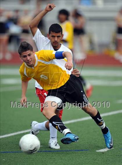 Thumbnail 3 in Kilgore vs Mt. Pleasant (Class 4A, Region II semifinal) photogallery.